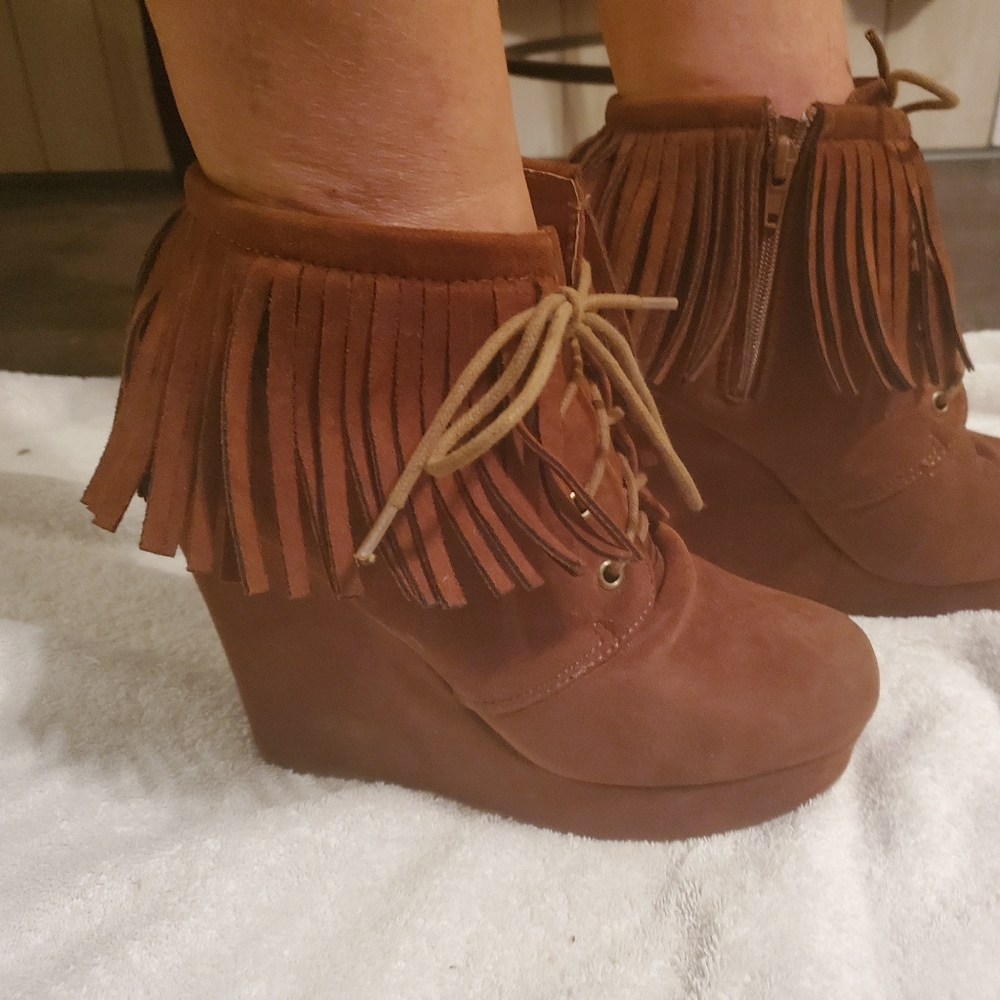 Ankle boots 9 1/2
